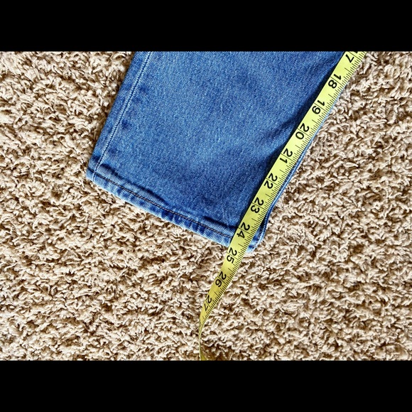 NWOT Levi’s Wedgie Straight Jeans 26 - Picture 7 of 9